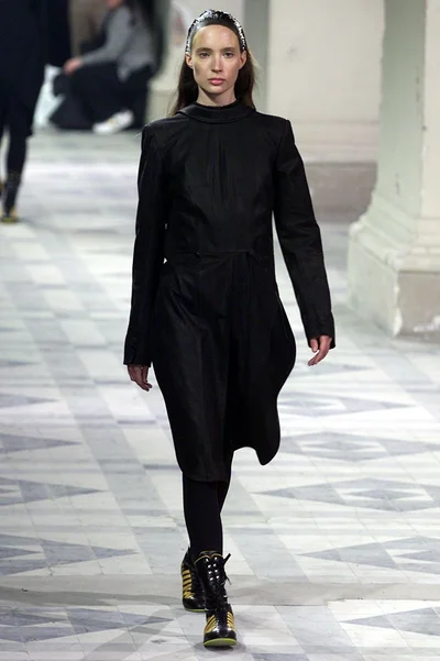 Look 2